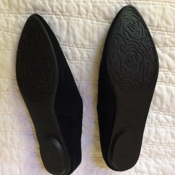 Taryn Rose Black Mules - Picture 3 of 12